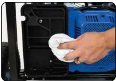 DuroMax XP13000X - Remove filter cover - 1