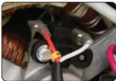 DuroMax XP13000X - Install new brush - 1