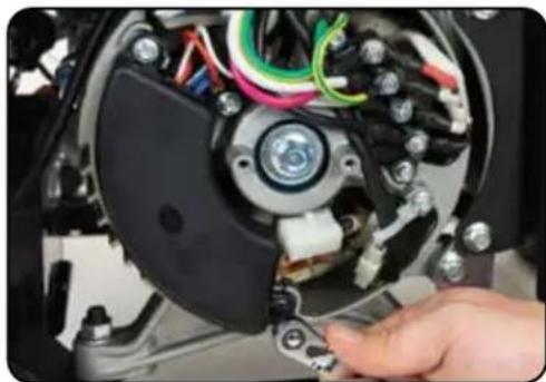 DuroMax XP12000DX - Remove generator cover - 1