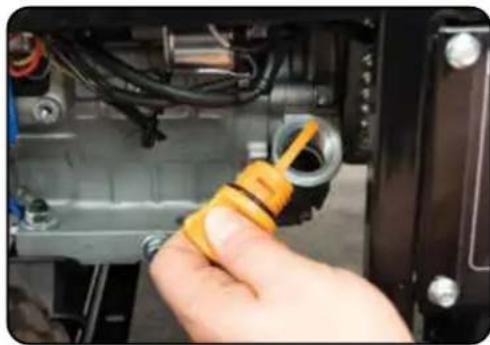 DuroMax XP12000DX - Step 1 - Check the Oil - 1