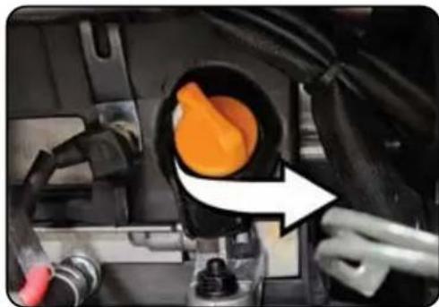 DuroMax XP9500iH - Engine oil recommended: SAE 10W-30. - 1