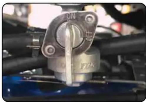 DuroMax XP7500X - Shut breaker OFF - 1