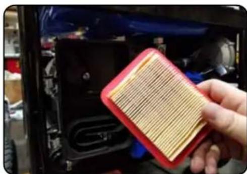 DuroMax XP7500X - Clean out filter casing - 1