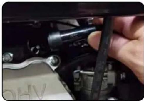 DuroMax XP7500DX - Spark Plug Maintenance - 3