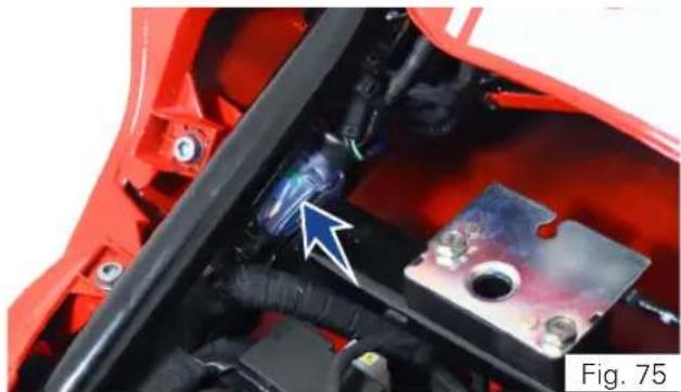 TVS Apache RR 310 (2024) - Spare fuse location - 1