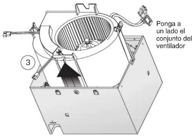 Ponga a un lado el conjunto del ventilador ③