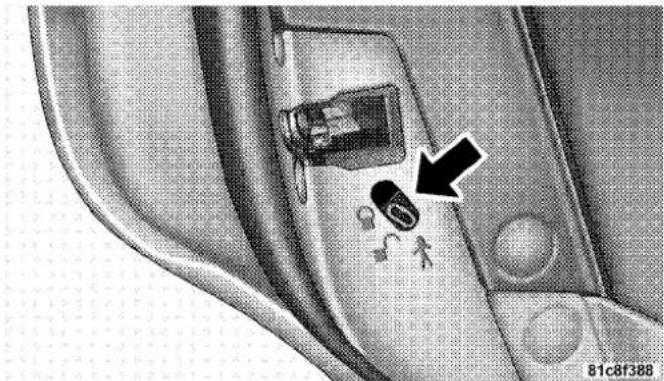 Chrysler 300 SRT (2010) - To Engage the Child Protection Door Lock System - 1