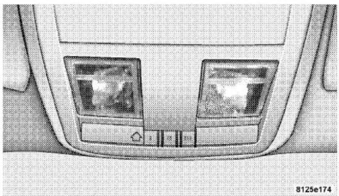 Chrysler 300 SRT (2010) - OverheadConsoleMap/ReadingLights - 1