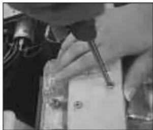 Creda W100FW - Transit Bracket Removal - 4