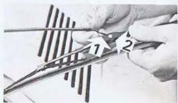 SAAB 900 (1982) - Changing the Windshield Wiper Blades - 1