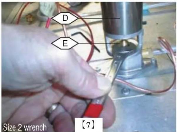LACANCHE LCF 1052 - Adjusting the primary air of hob burners : - 1