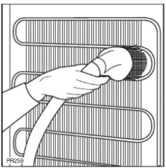 John Lewis JLFFS 2002 - Cleaning the Condenser - 1