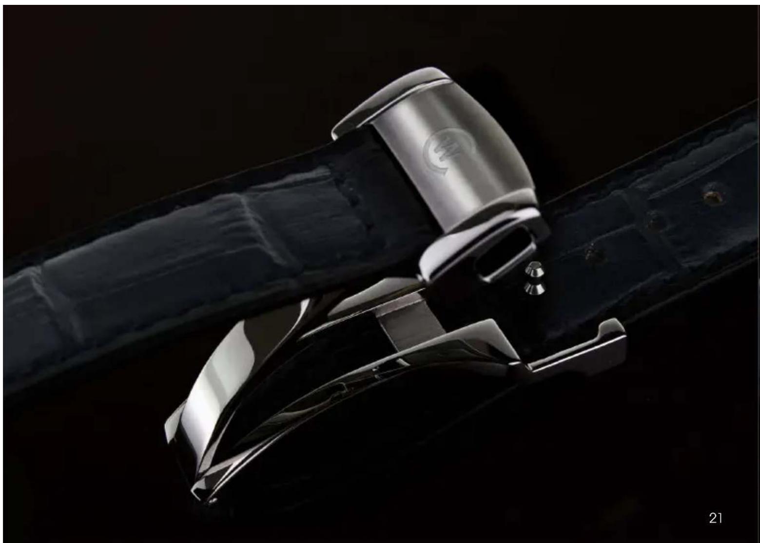 Christopher Ward C30 Malvern COSC - INTEgRATED BRACELET - 3