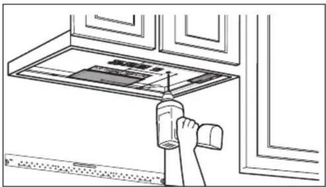 BLOMBERG BOTR30200CSS - A2. Utilisez le gabarit supérieur pour la préparation de l'armoire supérieure - 1