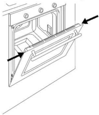 BERTAZZONI F6011PROPLN - CLEANING THE INTERNAL DOOR GLASS - 4