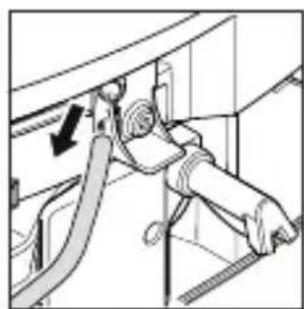 BEKO CEG7425B - Aufschäumdüse- des Milchaufschäumers reinigen - 2