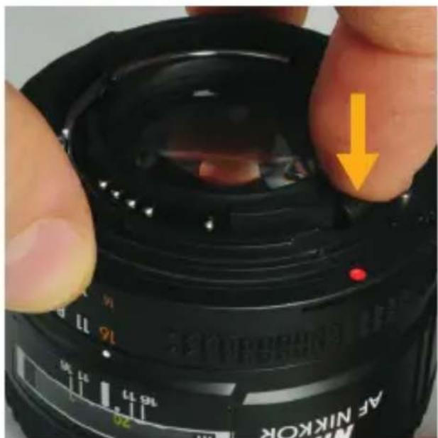 Vello LA-CEF-NAF - TO REMOVE THE LENS ADAPTER - 3