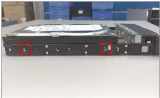 Hikvision DS-A82024D - HDDInstallation - 5