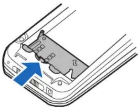 NOKIA 3155i - Ranura de la tarjeta UIM - 1