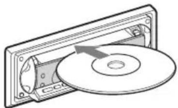 SONY CDX-R5810 - 插入光碟 (標籤面向上)。 - 1