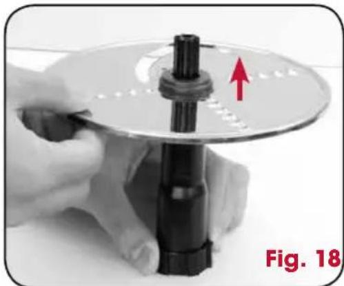 Kambrook X Blade Pro KSB100 - Remove the Slicing/Shredding or Chipping Disc from the Processing Bowl - 1