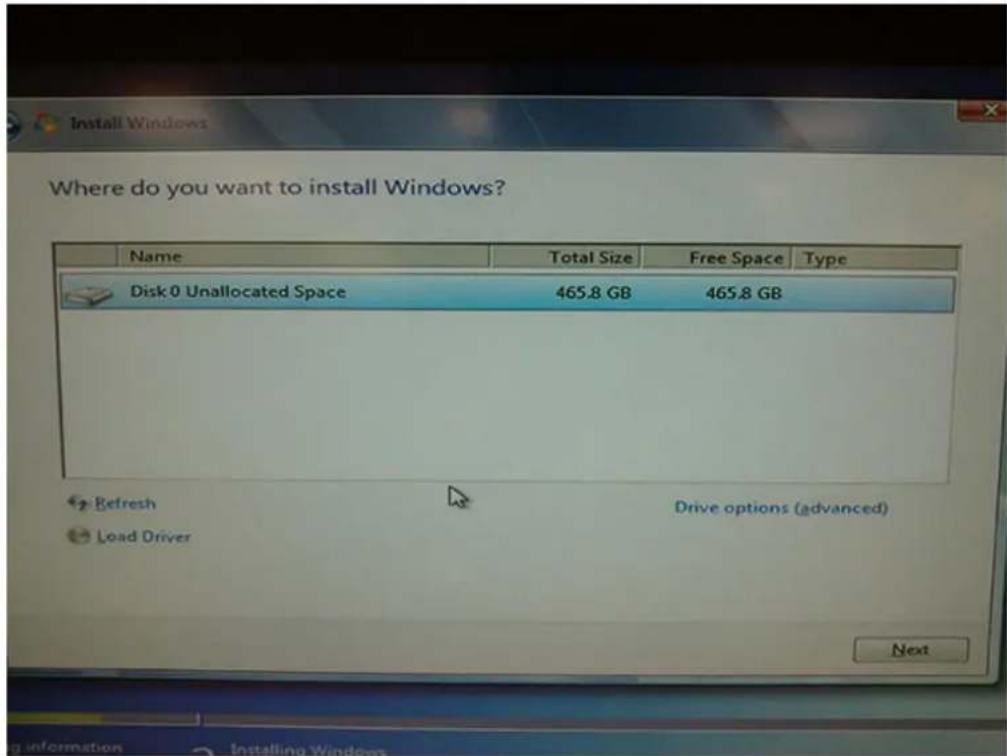 Where do you want to install Windows? Name Total Size Free Space Type Disk 0 Unallocated Space 465.8 GB 465.8 GB Refresh Drive options (advanced) Load Driver Next