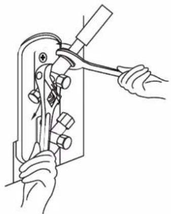 SVAN SVAN2009 - USE SPANNER TO GRIP MAIN BODY OF VALVE - 1