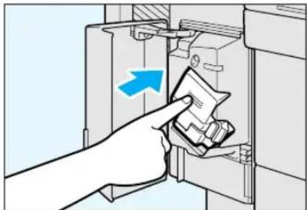 OLIVETTI copia 9017 - Replacing the Staple Cartridge - 2