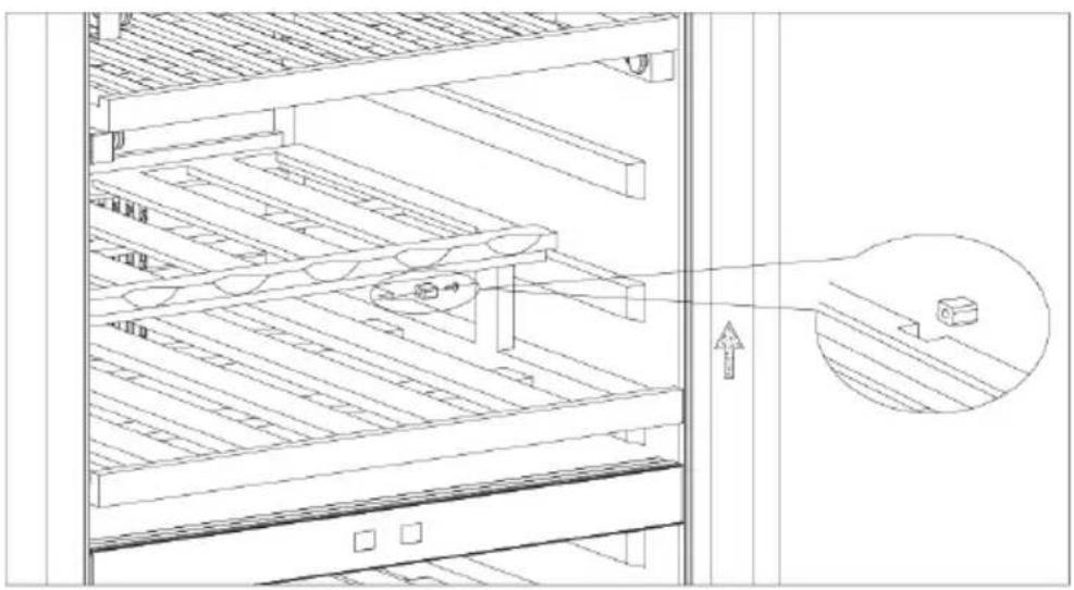 Caple WF1552 - REMOVING THE SHELVES - 1