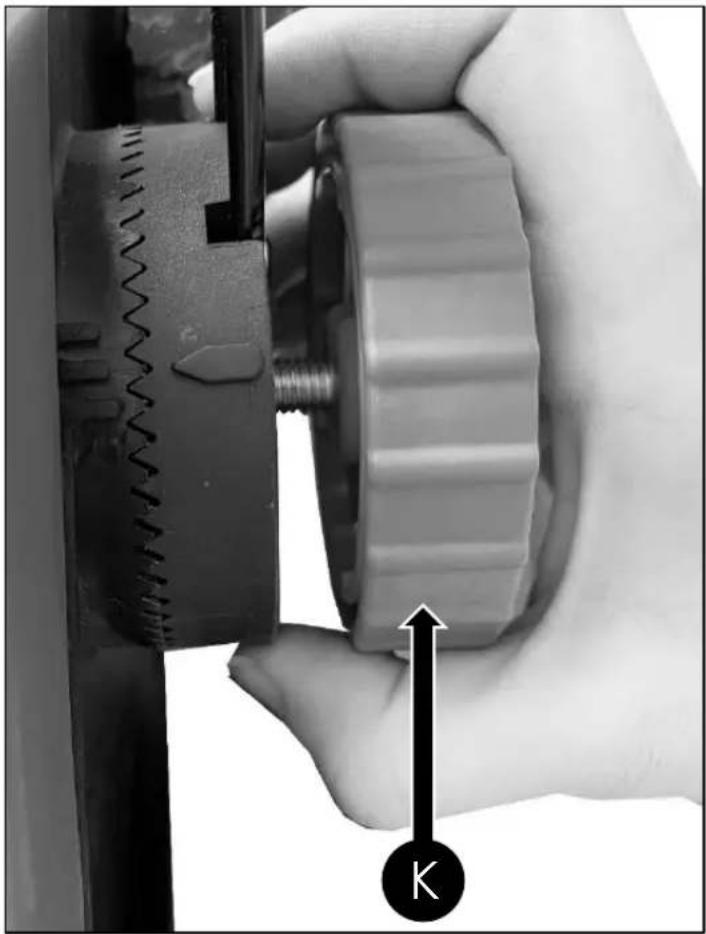HYUNDAI HYSC1800E - STEP 1 : Attach The Lower Handles (Continued) - 1