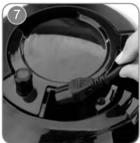 Numatic PPT220-11 - Cleaning the machine - 13