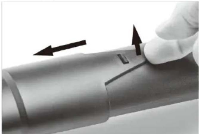 BLAUPUNKT CB2010 - Introducerea accumulatorului - 3