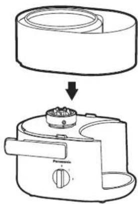 Diagram showing a cooking process step with a pan and a pot, indicating a step of adding or removing the pot.