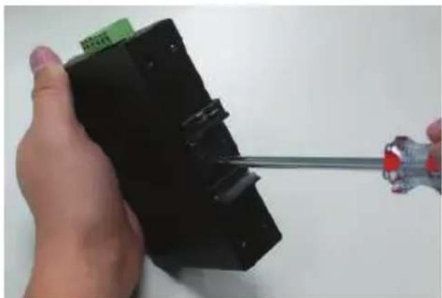 Planet ISW-511TS15 - Install DIN-Rail Mounting - 1