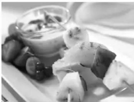 GEORGE FOREMAN 25050 - VANILLA FRUIT KEBABS WITH A QUICK CREAMY DIP serves 4 - 1