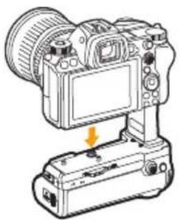 Vello BG-N22 - Attaching the Battery Grip - 4