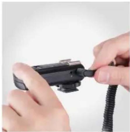 Vello FreeWave Fusion Basic 2.4 GHz - WIRELESSLY TRIGGER A STUDIO FLASH - 1
