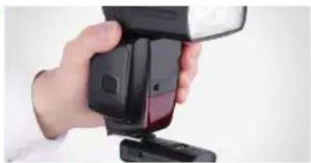 Vello FreeWave Fusion Basic 2.4 GHz - WIRELESSLY TRIGGER A HOT-SHOE FLASH - 2
