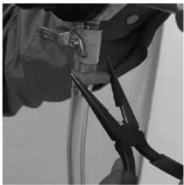 EDGESTAR KC3000BL - Connect Tube to Regulator - 1