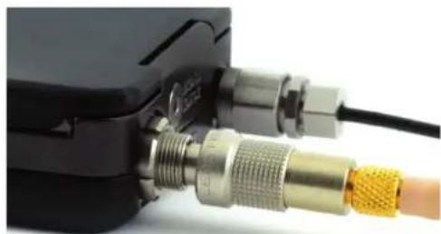 Lectrosonics DSSM/E01-B1C1 - Attaching and Removing the Microphone - 1