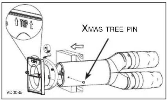 TOP XMAS TREE PIN VD0085