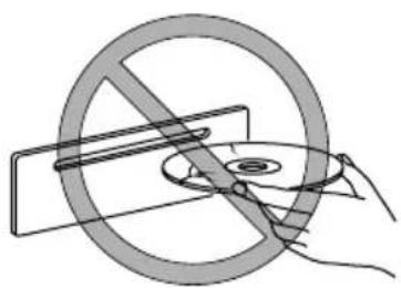 MAZDA MVP (2003) - Handling the CD player/In-dash CD changer - 3