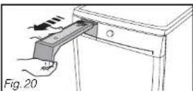 Caple TDF200 - • EMPTYING THE CONDENSER TANK - 9