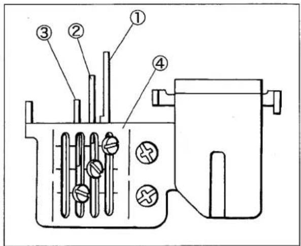Technical diagram of a mechanical device with numbered components, likely a valve or pump assembly.