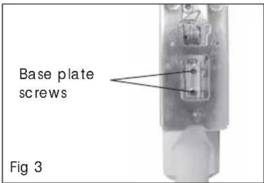 Base plate screws Fig 3