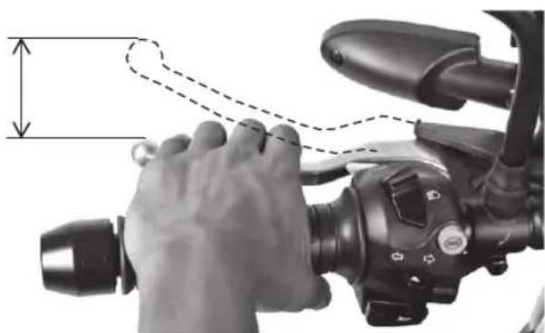 TVS Apache RTR ABS (2015) - CLUTCH ADJUSTMENT - 1