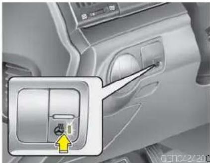 HYUNDAI Veracruz (2015) - ▶ 수동식(사양 적용시) - 2