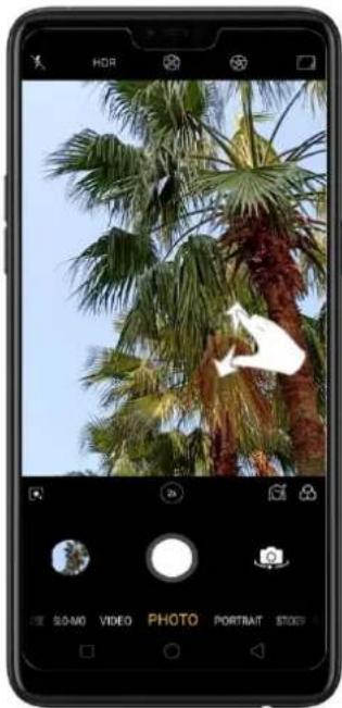 OPPO Realme 2 Pro - Switch the cameras. Click - 2
