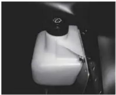 GEM eLXD (2015) - Windshield Washer (Option) - 1