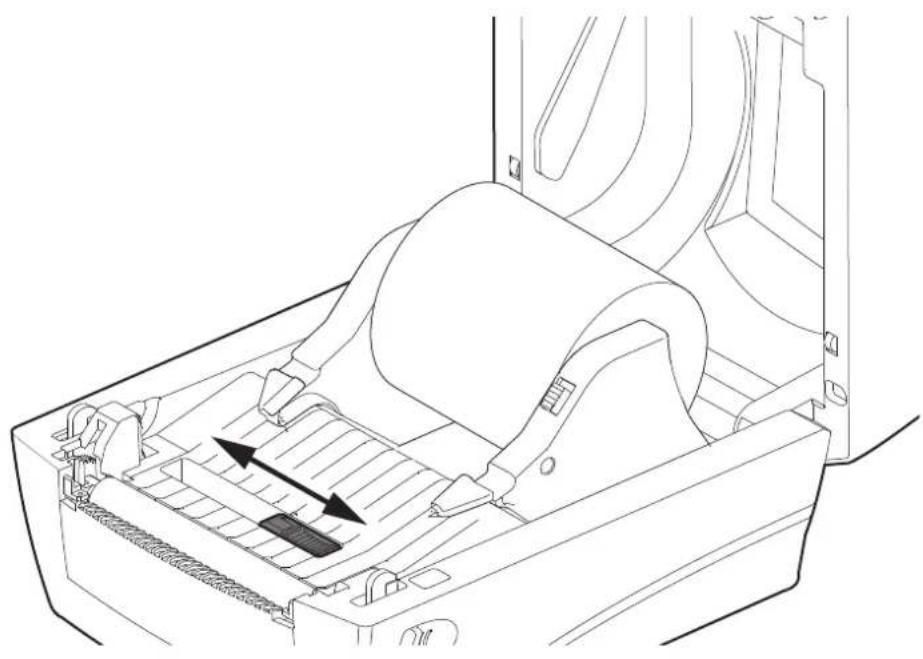 CUSTOM D4 202 - Loading the ribbon label roll - 5